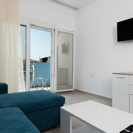 Diamanti Apartments Downtown Ліменас Екстер'єр фото