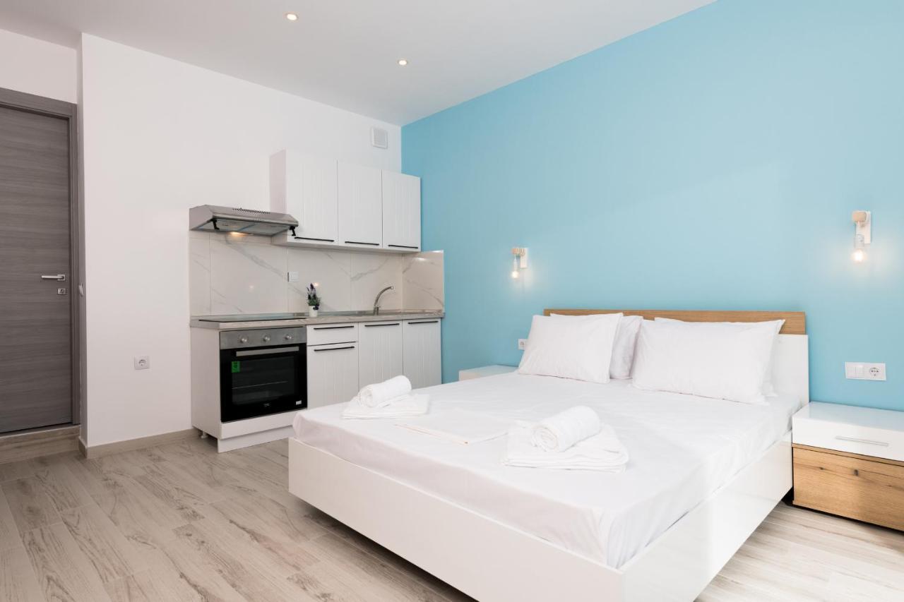 Diamanti Apartments Downtown Ліменас Екстер'єр фото