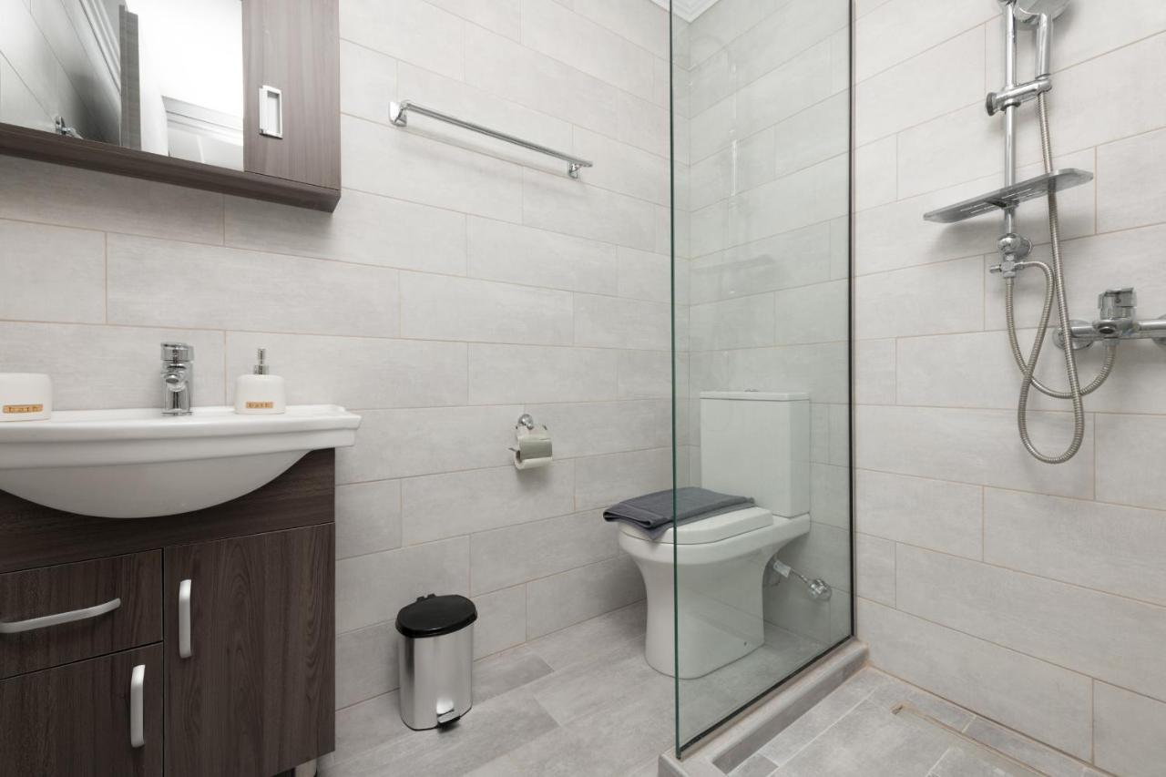 Diamanti Apartments Downtown Ліменас Екстер'єр фото