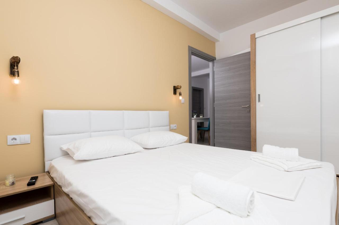 Diamanti Apartments Downtown Ліменас Екстер'єр фото