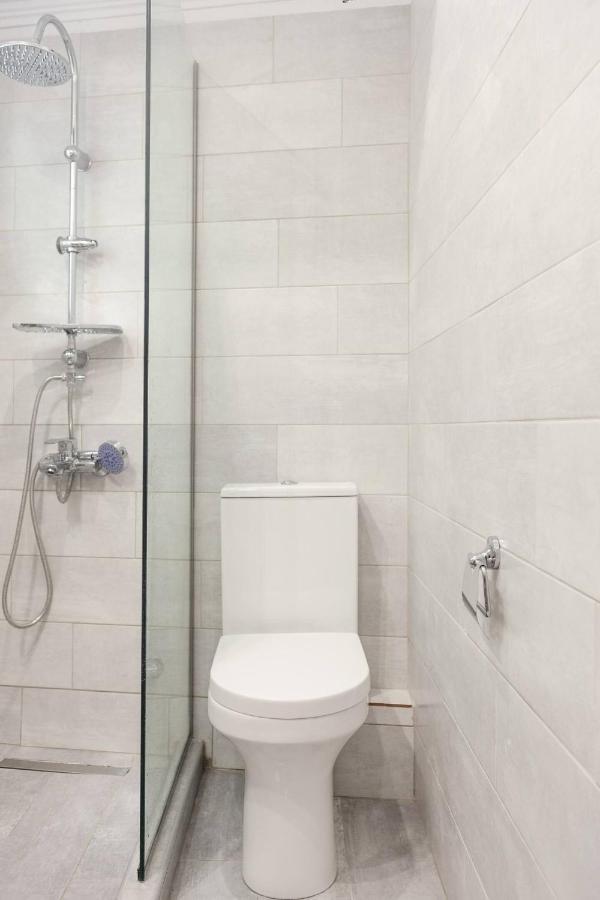 Diamanti Apartments Downtown Ліменас Екстер'єр фото