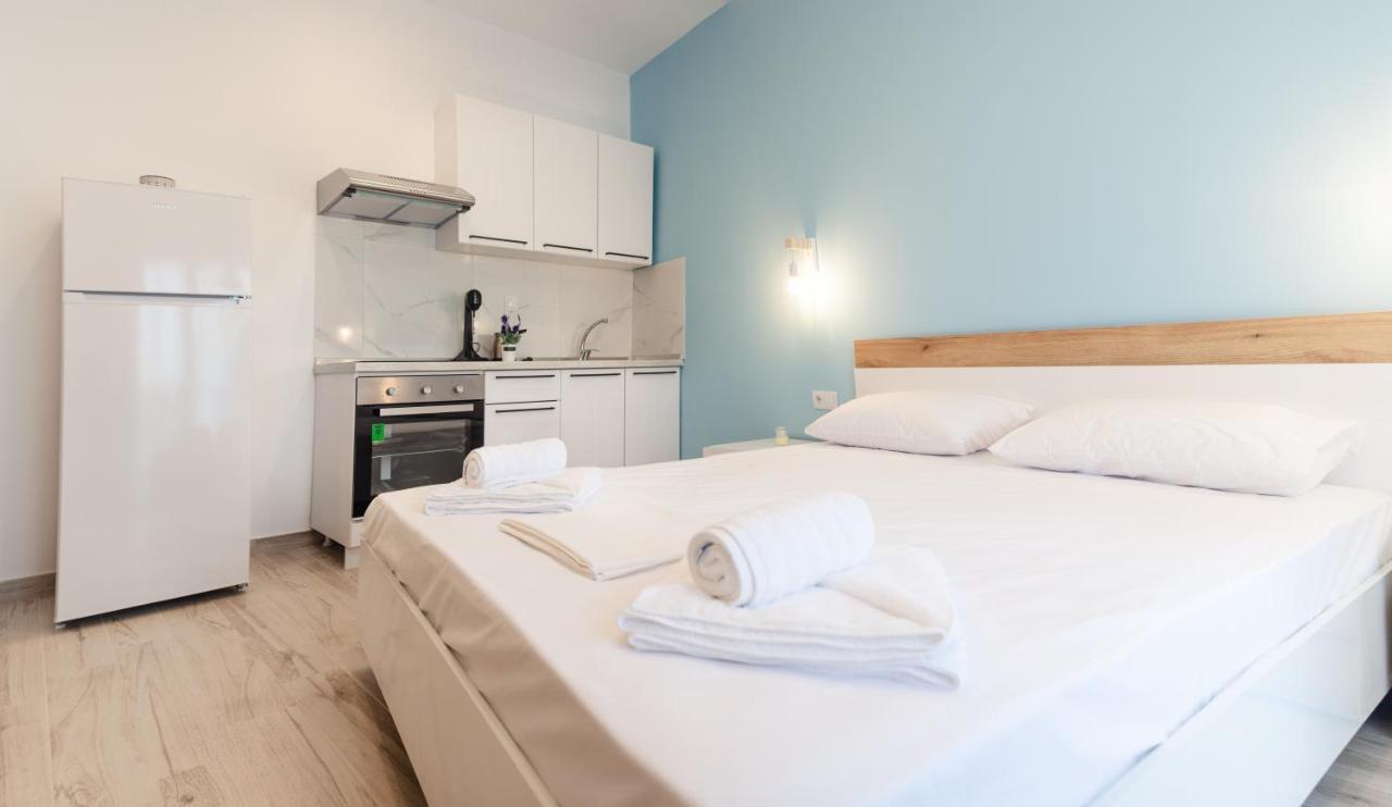 Diamanti Apartments Downtown Ліменас Екстер'єр фото